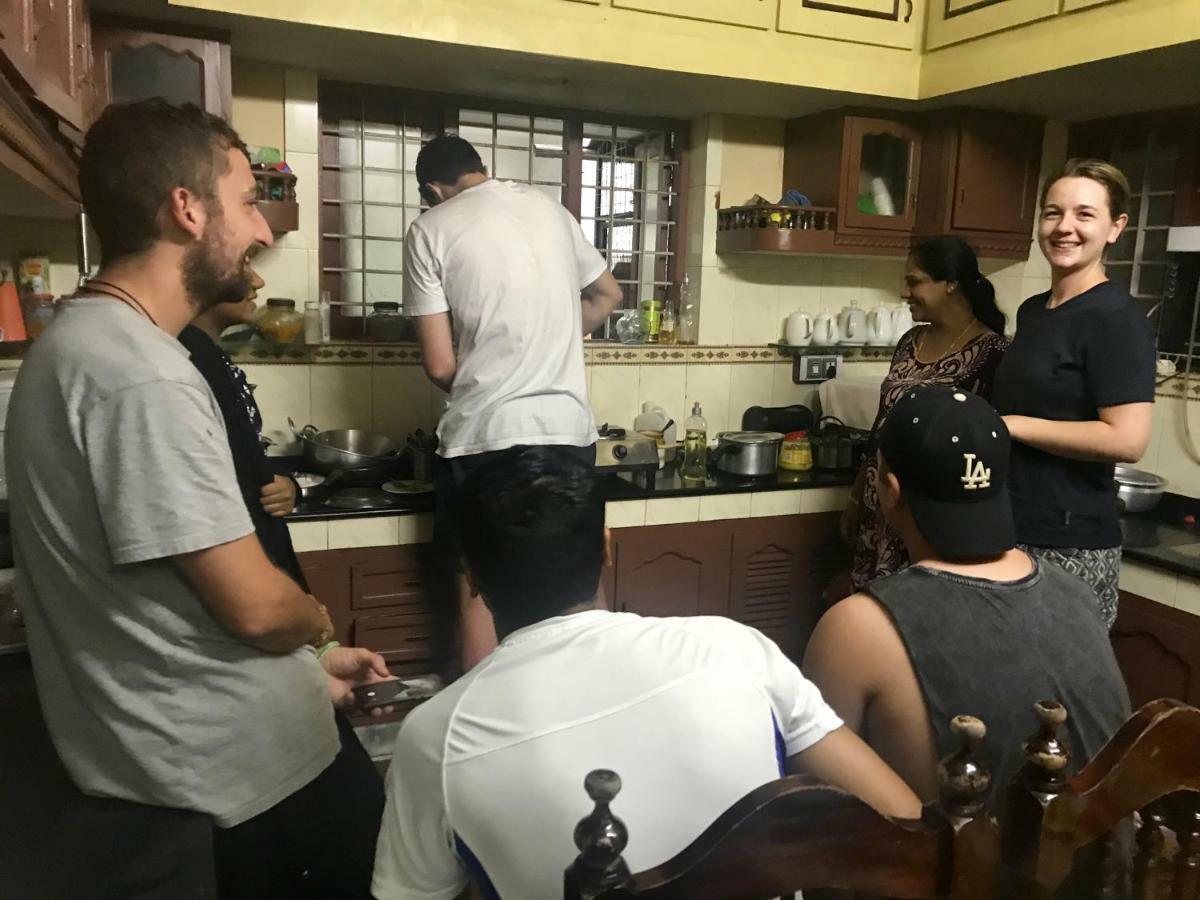 Bastian Homestay Kochi ภายนอก รูปภาพ